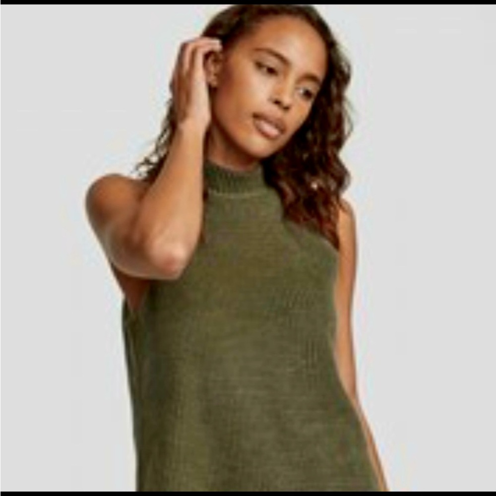Olive Green Sleeveless Sweater NWT Size 1X WD NY Two Tone Turtleneck